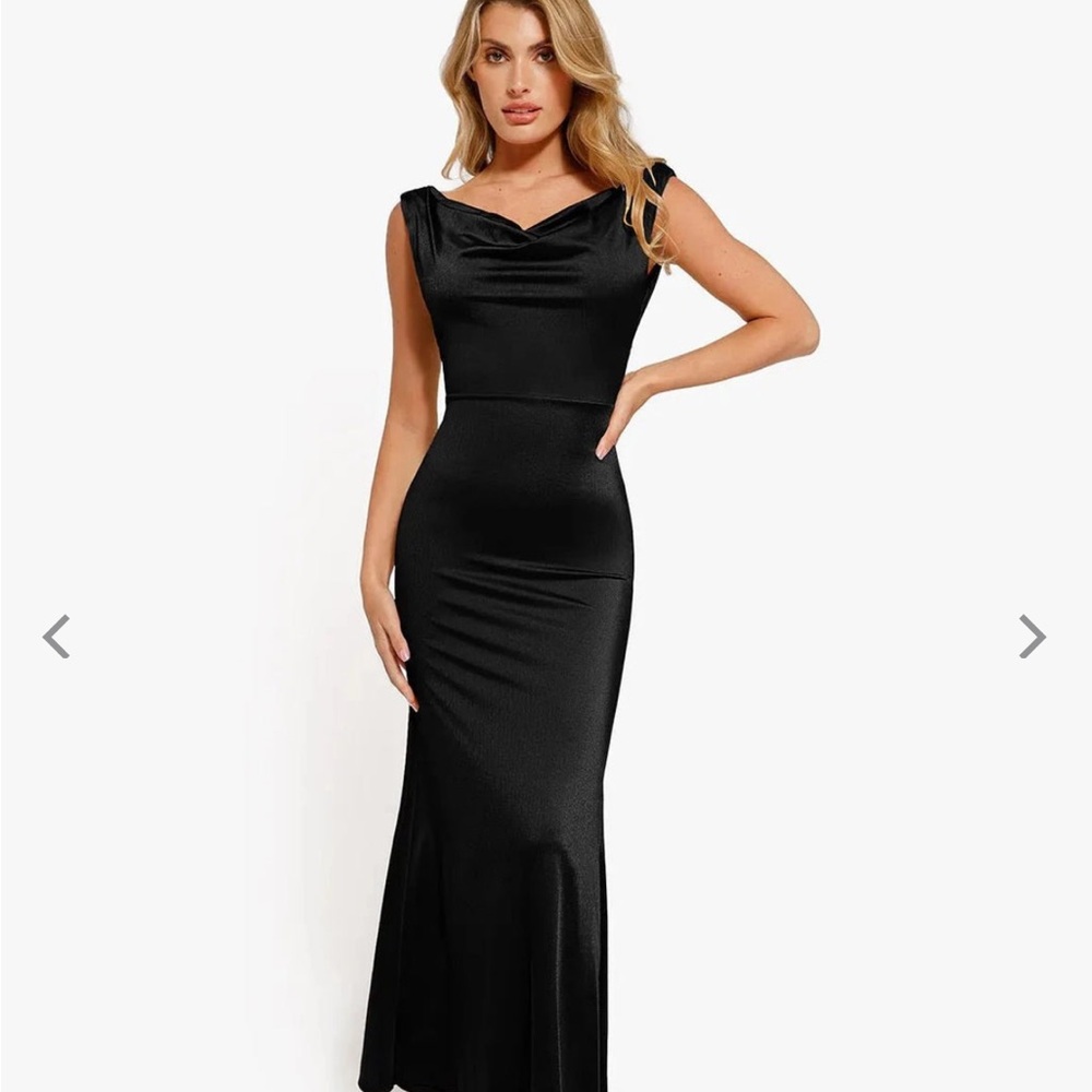 Sophisticated Black Maxi Dress